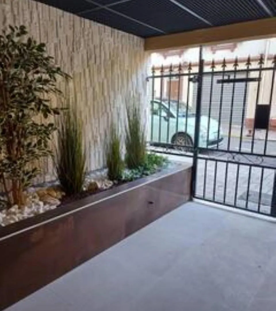 Apartament Studio Renove En Rez De Jardin Climatise Cannes