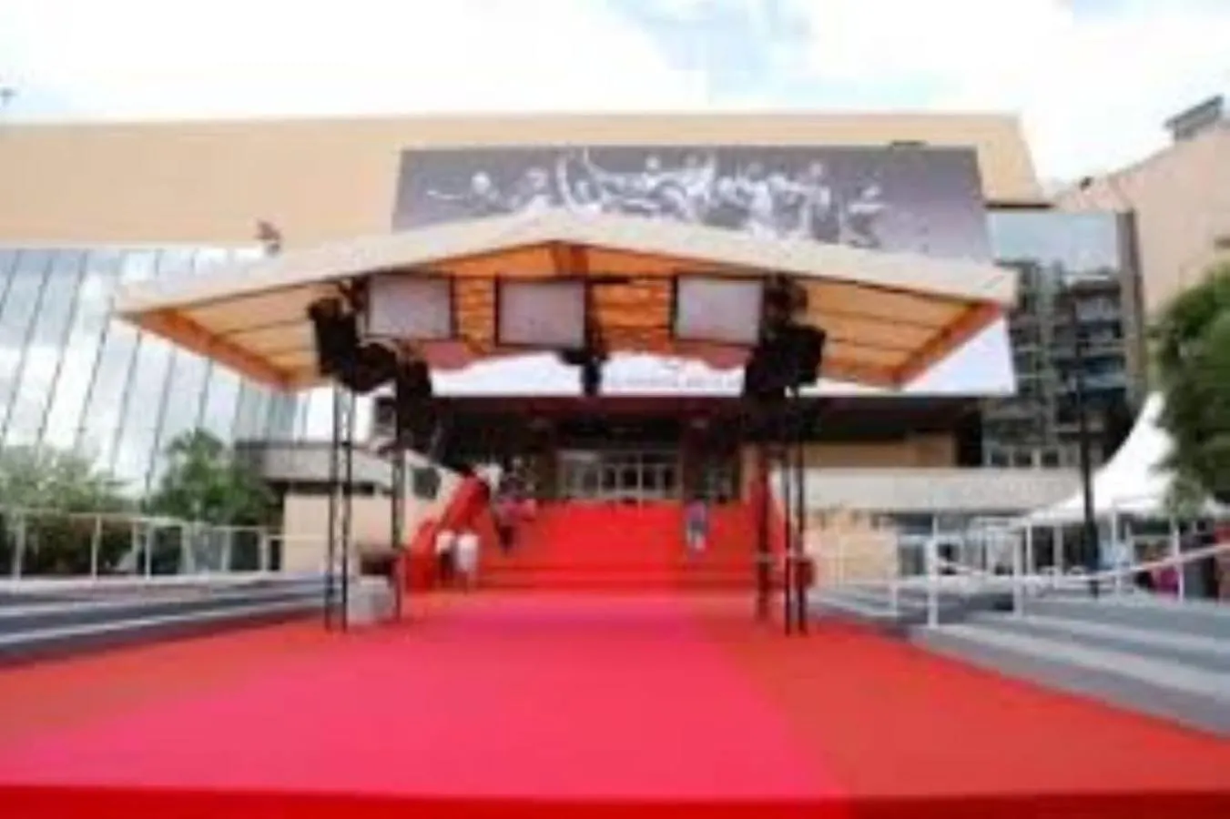 Apartment Studio Renove En Rez De Jardin Climatise Cannes