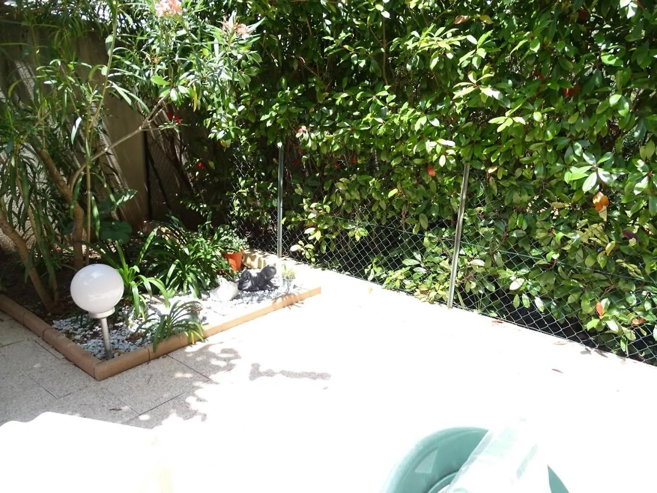 Studio Renove En Rez De Jardin Climatise Cannes 0*,  France